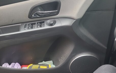 Chevrolet Cruze II, 2009 год, 550 000 рублей, 9 фотография