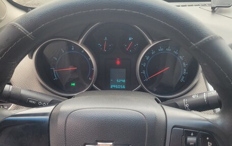 Chevrolet Cruze II, 2009 год, 550 000 рублей, 7 фотография