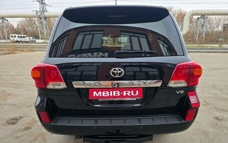 Toyota Land Cruiser 200, 2013 год, 3 590 000 рублей, 10 фотография