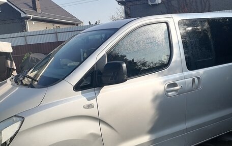 Hyundai Grand Starex Grand Starex I рестайлинг 2, 2010 год, 1 490 000 рублей, 3 фотография