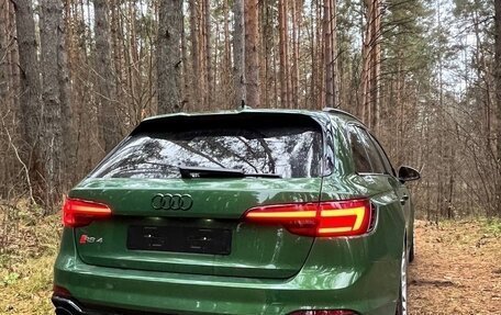 Audi RS 4, 2017 год, 6 950 000 рублей, 2 фотография
