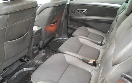 Renault Espace V рестайлинг, 2016 год, 1 650 000 рублей, 11 фотография