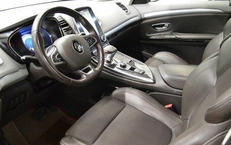 Renault Espace V рестайлинг, 2016 год, 1 650 000 рублей, 10 фотография