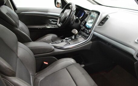 Renault Espace V рестайлинг, 2016 год, 1 650 000 рублей, 12 фотография