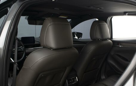 Mazda 6, 2019 год, 2 800 000 рублей, 11 фотография