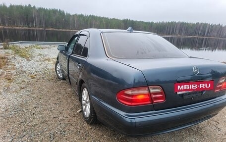 Mercedes-Benz E-Класс, 1999 год, 400 000 рублей, 11 фотография