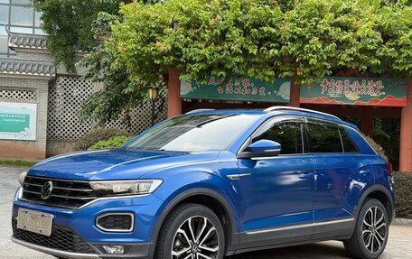 Volkswagen T-Roc I, 2021 год, 1 850 000 рублей, 2 фотография