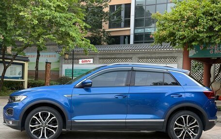 Volkswagen T-Roc I, 2021 год, 1 850 000 рублей, 3 фотография