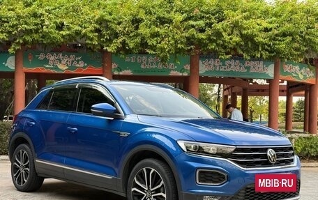 Volkswagen T-Roc I, 2021 год, 1 850 000 рублей, 4 фотография