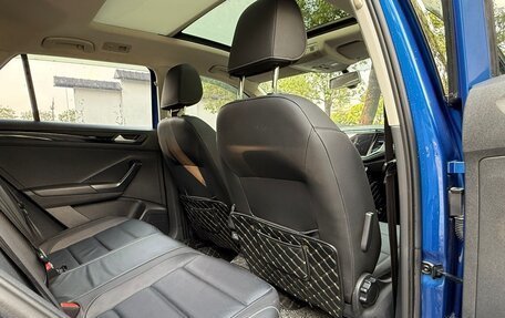 Volkswagen T-Roc I, 2021 год, 1 850 000 рублей, 12 фотография