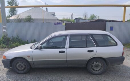 Mitsubishi Libero I рестайлинг, 2001 год, 75 000 рублей, 2 фотография