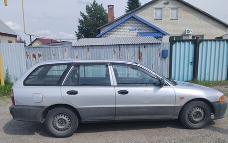 Mitsubishi Libero I рестайлинг, 2001 год, 75 000 рублей, 4 фотография