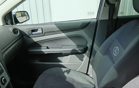 Ford Focus II рестайлинг, 2005 год, 400 000 рублей, 11 фотография