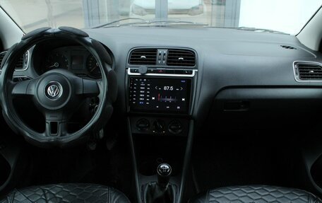 Volkswagen Polo VI (EU Market), 2011 год, 550 000 рублей, 19 фотография