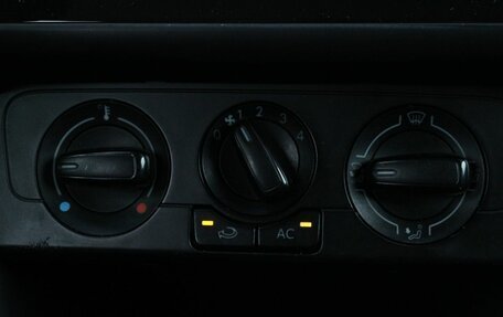 Volkswagen Polo VI (EU Market), 2011 год, 550 000 рублей, 22 фотография