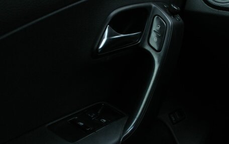 Volkswagen Polo VI (EU Market), 2011 год, 550 000 рублей, 23 фотография