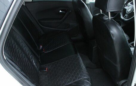 Volkswagen Polo VI (EU Market), 2011 год, 550 000 рублей, 25 фотография