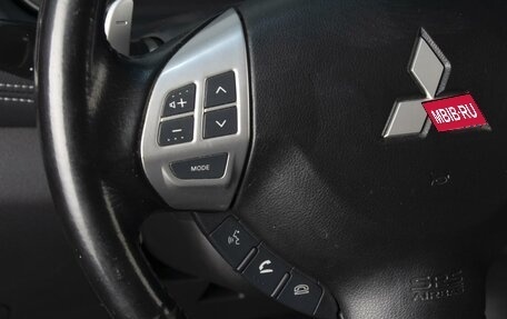 Mitsubishi Outlander III рестайлинг 3, 2010 год, 1 400 000 рублей, 13 фотография