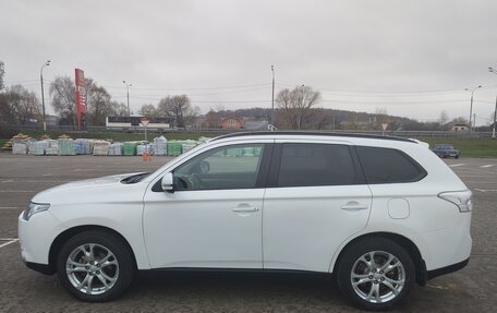 Mitsubishi Outlander III рестайлинг 3, 2012 год, 1 280 000 рублей, 2 фотография