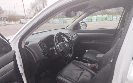 Mitsubishi Outlander III рестайлинг 3, 2012 год, 1 280 000 рублей, 5 фотография