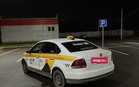 Volkswagen Polo VI (EU Market), 2017 год, 750 000 рублей, 2 фотография