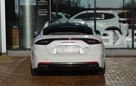 KIA Stinger I, 2018 год, 1 900 000 рублей, 6 фотография