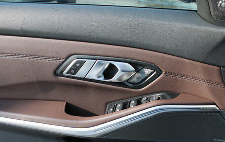 BMW 3 серия, 2019 год, 3 500 000 рублей, 15 фотография