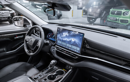 Toyota Highlander, 2025 год, 5 920 000 рублей, 2 фотография