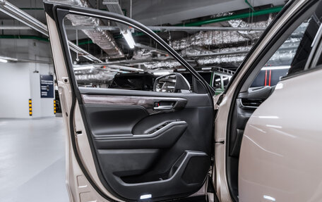 Toyota Highlander, 2025 год, 5 920 000 рублей, 26 фотография