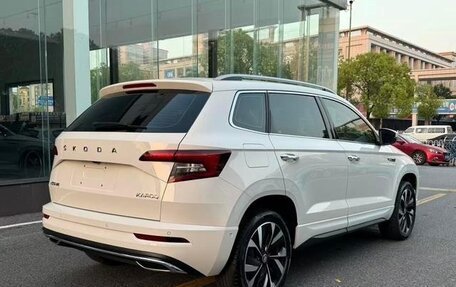 Skoda Karoq I, 2022 год, 2 280 000 рублей, 6 фотография