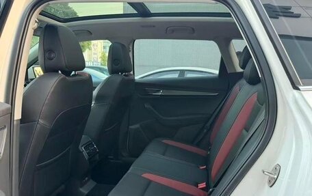 Skoda Karoq I, 2022 год, 2 280 000 рублей, 8 фотография