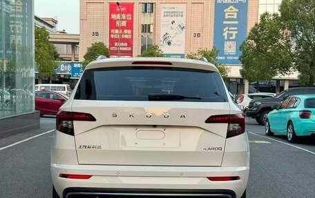 Skoda Karoq I, 2022 год, 2 280 000 рублей, 5 фотография