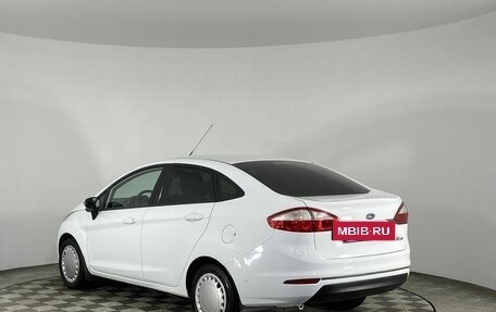 Ford Fiesta, 2015 год, 995 000 рублей, 6 фотография