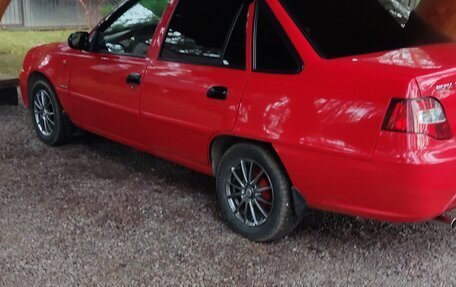 Daewoo Nexia I рестайлинг, 2010 год, 650 000 рублей, 2 фотография