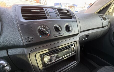 Skoda Fabia II, 2011 год, 440 000 рублей, 13 фотография