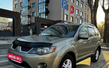 Mitsubishi Outlander III рестайлинг 3, 2007 год, 1 249 000 рублей, 5 фотография