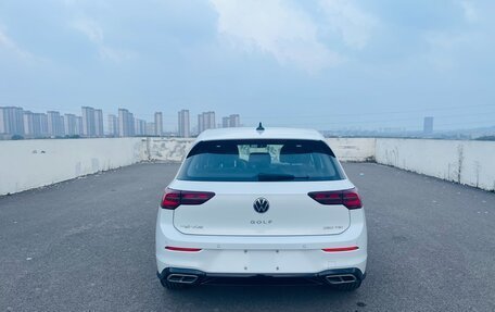 Volkswagen Golf VIII, 2023 год, 2 175 000 рублей, 6 фотография