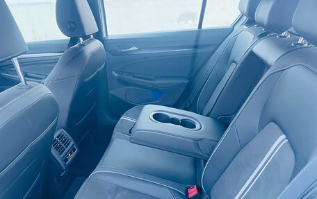 Volkswagen Golf VIII, 2023 год, 2 175 000 рублей, 27 фотография