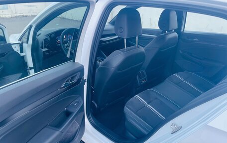 Volkswagen Golf VIII, 2023 год, 2 175 000 рублей, 25 фотография