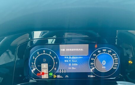 Volkswagen Golf VIII, 2023 год, 2 175 000 рублей, 40 фотография