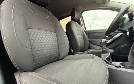 Renault Sandero II рестайлинг, 2017 год, 950 000 рублей, 19 фотография