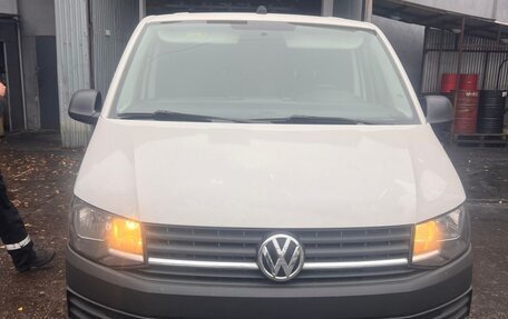 Volkswagen Transporter T6 рестайлинг, 2019 год, 3 500 000 рублей, 1 фотография