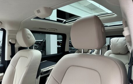 Mercedes-Benz V-Класс, 2025 год, 14 300 000 рублей, 20 фотография