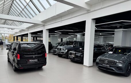 Mercedes-Benz V-Класс, 2025 год, 14 300 000 рублей, 39 фотография