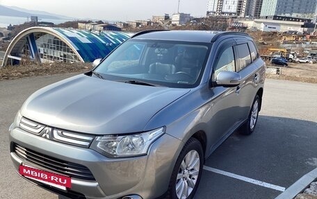 Mitsubishi Outlander III рестайлинг 3, 2012 год, 1 250 000 рублей, 2 фотография