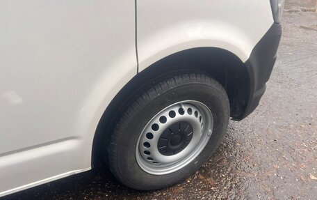 Volkswagen Transporter T6 рестайлинг, 2019 год, 3 500 000 рублей, 19 фотография