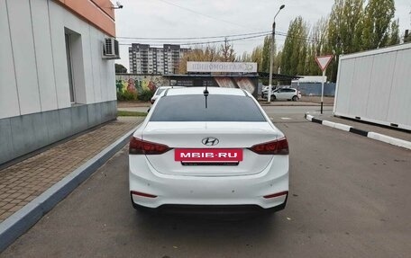 Hyundai Solaris II рестайлинг, 2018 год, 1 450 000 рублей, 7 фотография