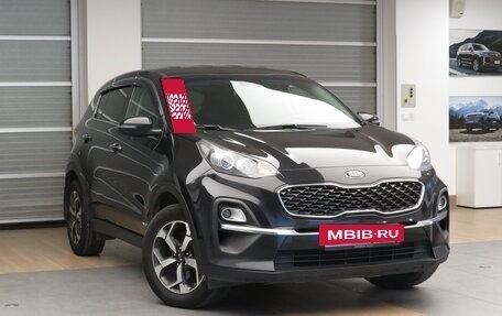 KIA Sportage IV рестайлинг, 2020 год, 1 995 000 рублей, 3 фотография
