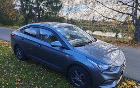 Hyundai Solaris II рестайлинг, 2019 год, 1 350 000 рублей, 1 фотография