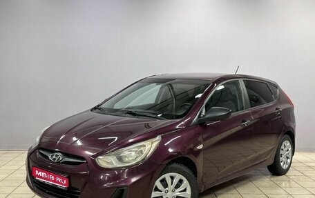 Hyundai Solaris II рестайлинг, 2011 год, 610 000 рублей, 1 фотография